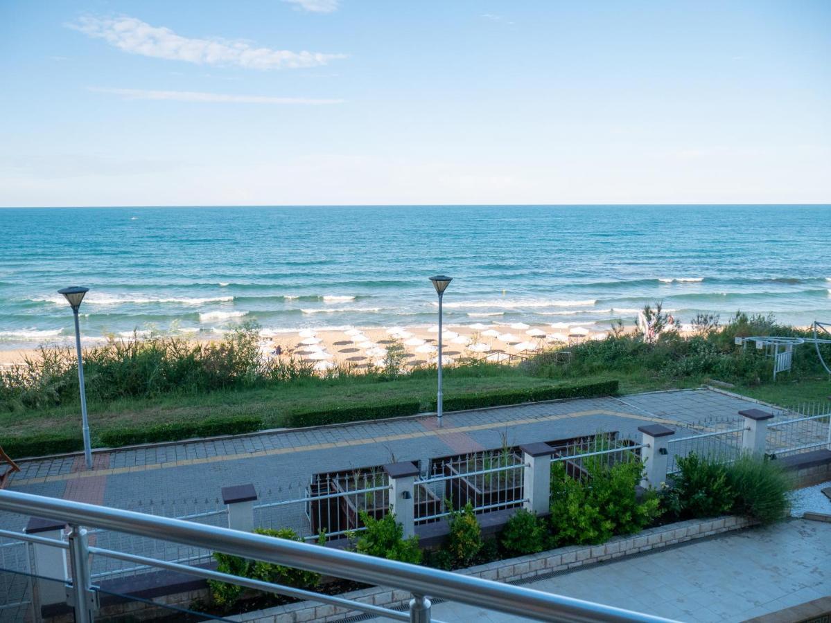 Studios Sea View Primorsko Buitenkant foto